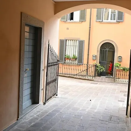 Tra Alta E Bassa: St *